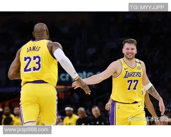 3月5日快船与湖人激战正酣视频直播精彩回放与赛后分析