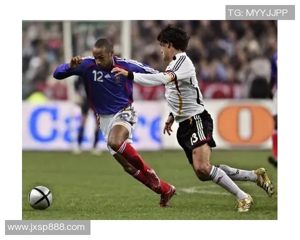 10月17日德国与法国足球友谊赛结果分析及精彩瞬间回顾