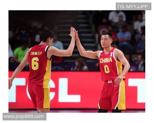 中国男篮迎战澳大利亚全力争胜期待精彩对决和激烈竞争